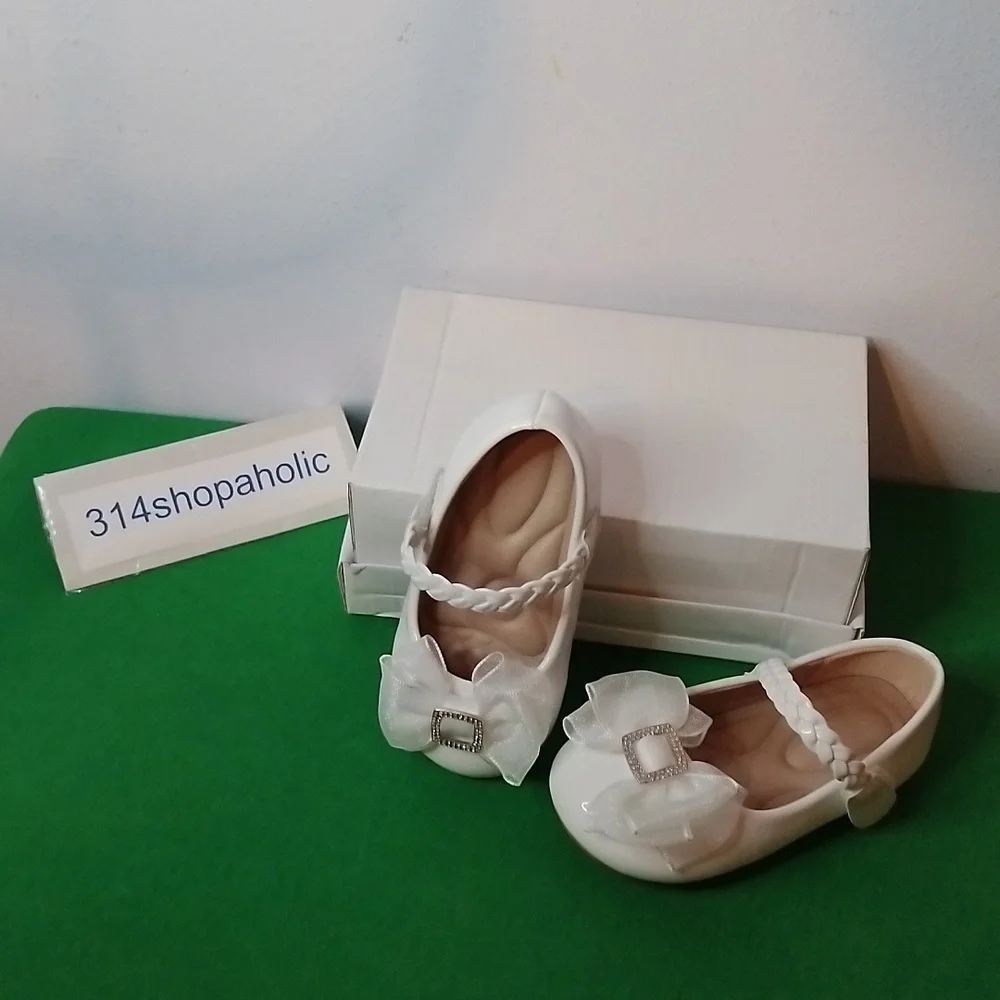 Toddler Girls White Patent Leather Shoes With Bow